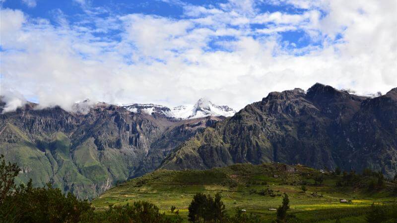 Kaňon Colca - pěší túry, sledování kondorů a horké prameny