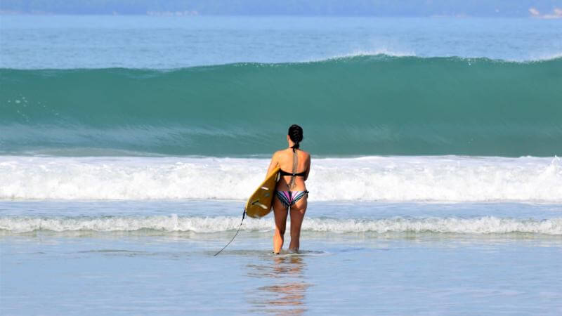 Pádluj, pádluj, vyskoč – Jak jsem se v Brazílii učila surfovat 