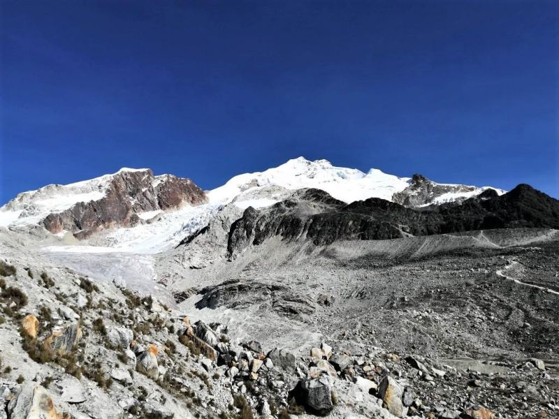 Among things what to see in Bolivia definitely belongs Huayna Potosi.